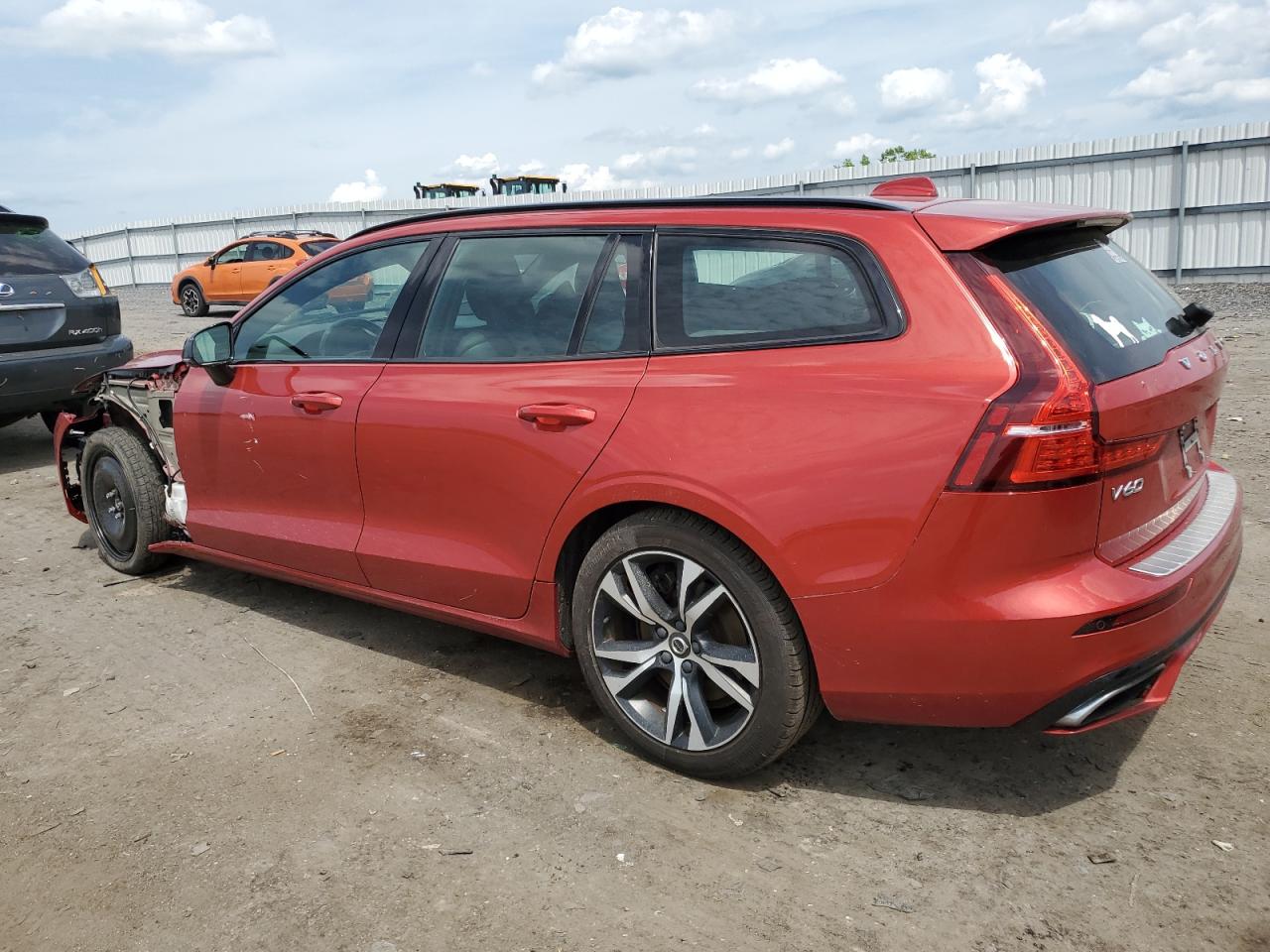 YV1A22SM6K2325702 2019 Volvo V60 T6 R-Design