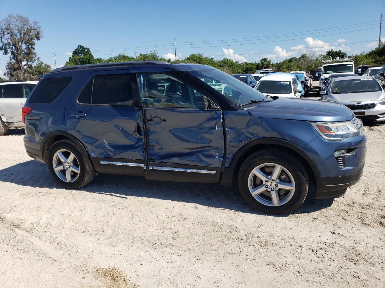 1FM5K7D89JGB77417 2018 Ford Explorer Xlt