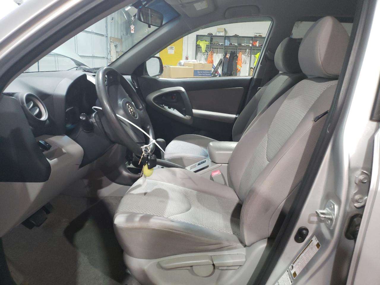 JTMBK33VX76027256 2007 Toyota Rav4