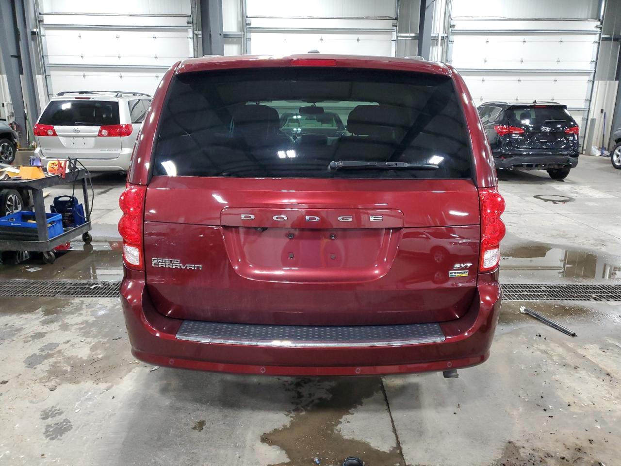 2C4RDGCG7HR749182 2017 Dodge Grand Caravan Sxt