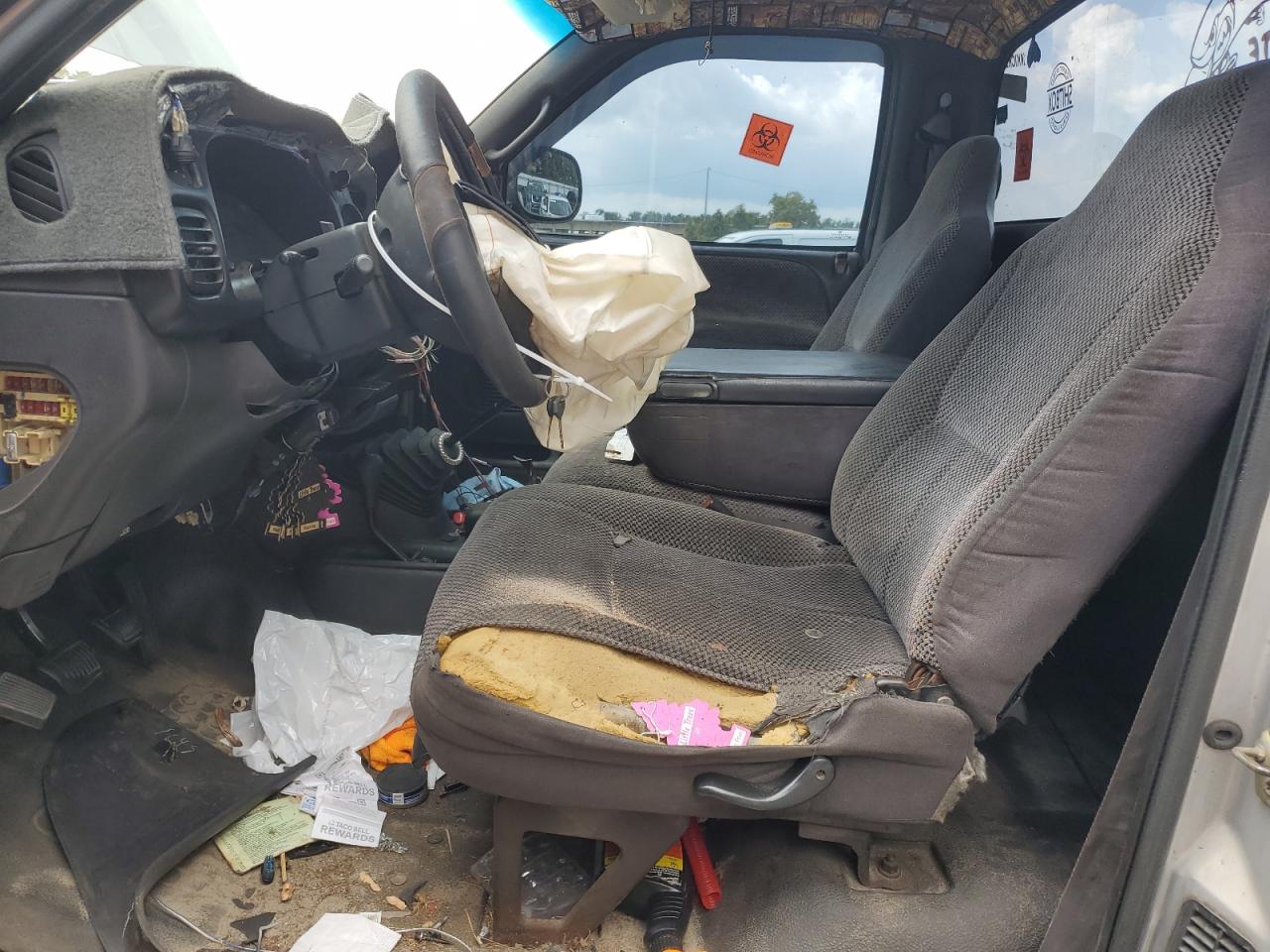 3B7KF26Z8XM527378 1999 Dodge Ram 2500