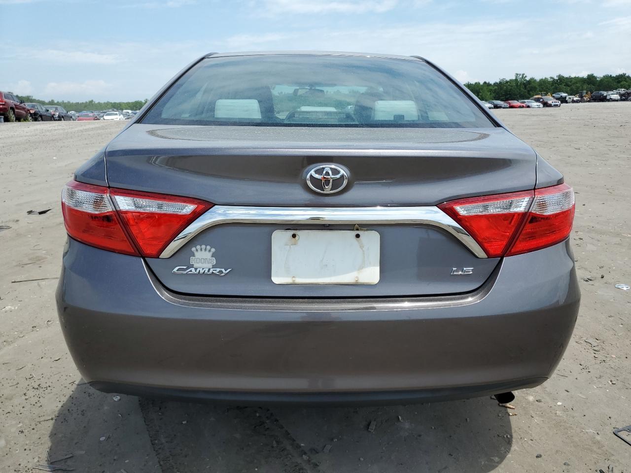 4T4BF1FK1FR473401 2015 Toyota Camry Le