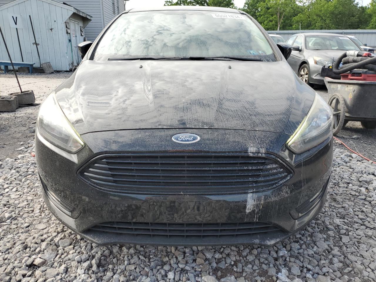 1FADP3FE9JL219725 2018 Ford Focus Se