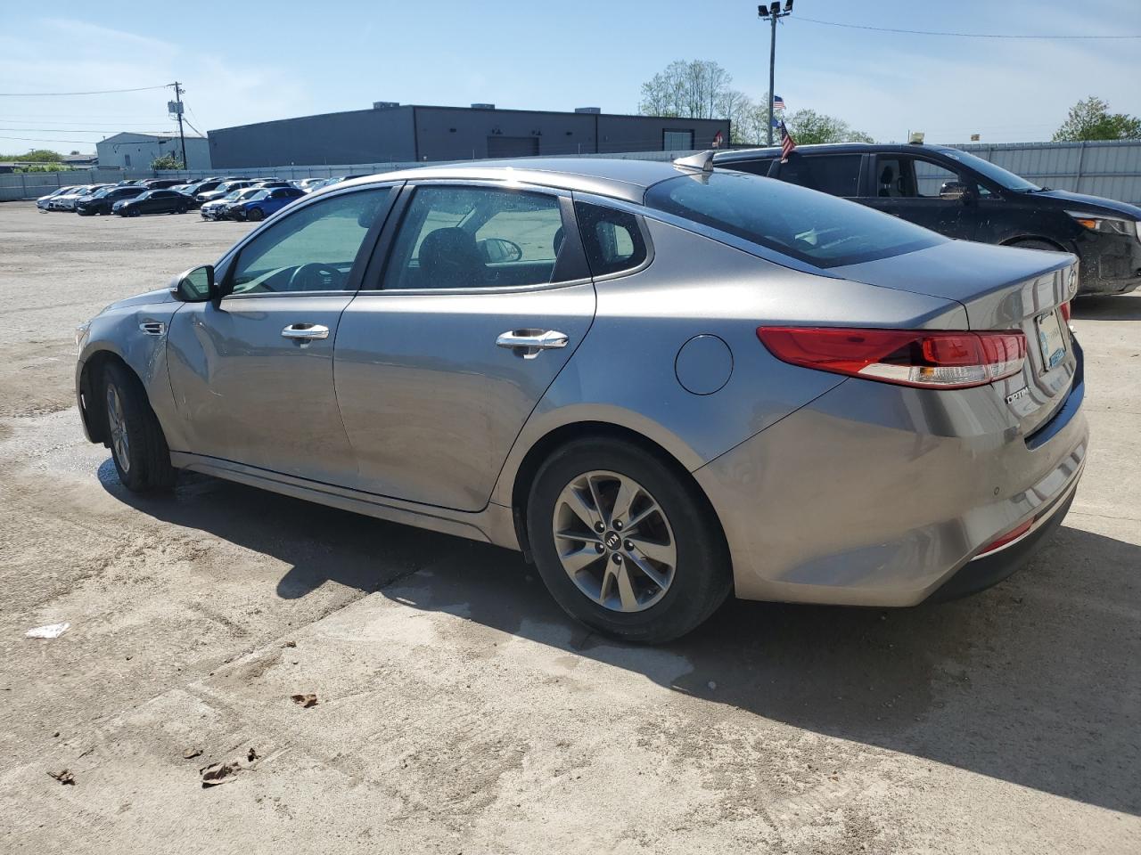 5XXGT4L15JG178701 2018 Kia Optima Lx