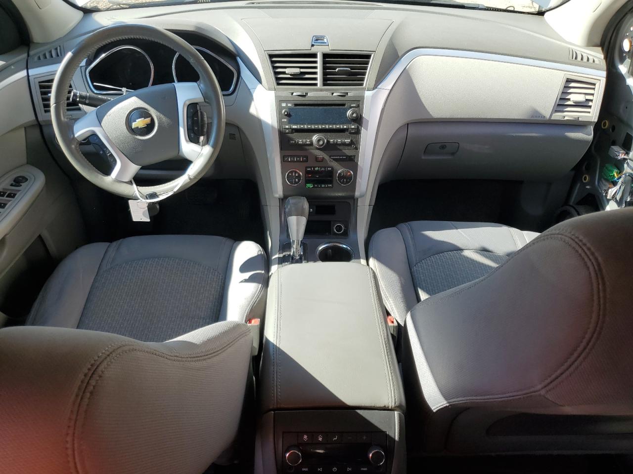 1GNLRFED9AJ262538 2010 Chevrolet Traverse Lt