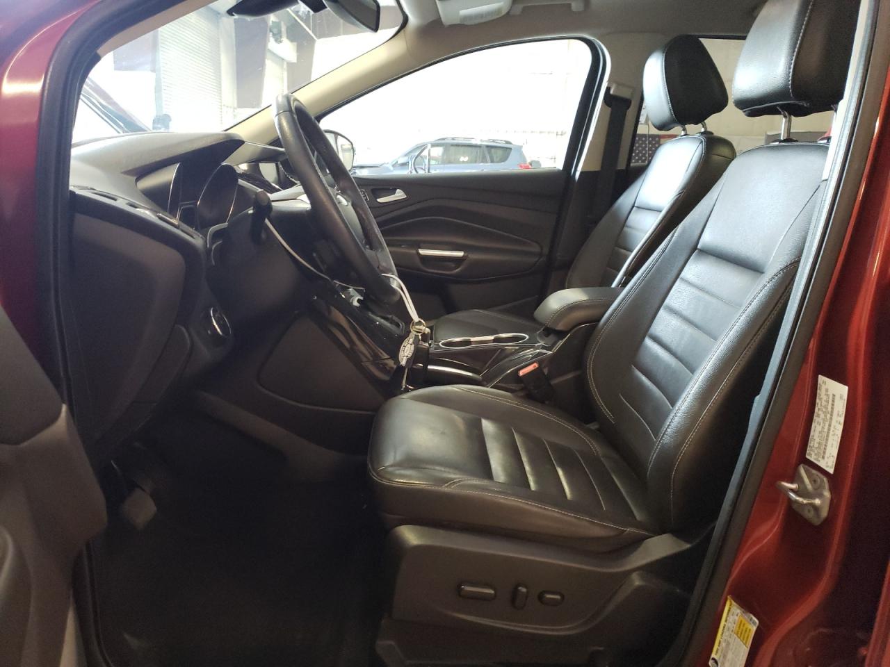 1FMCU9J92EUB99115 2014 Ford Escape Titanium