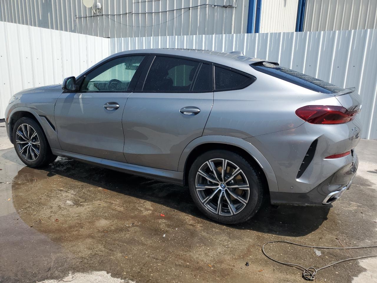 5UX33EX05R9V16076 2024 BMW X6 xDrive40I