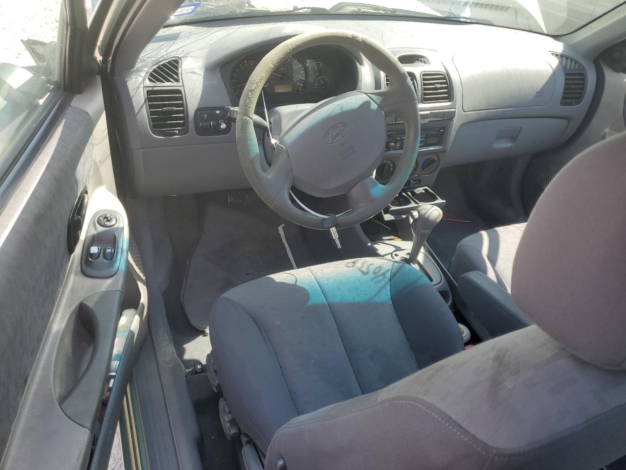 KMHCG35C33U239855 2003 Hyundai Accent Gl