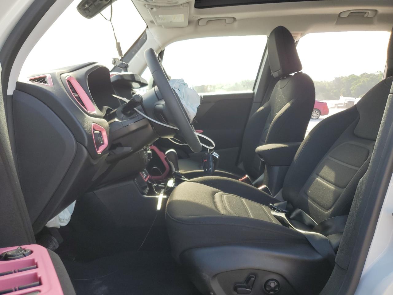 ZACCJABBXJPJ67568 2018 Jeep Renegade Latitude