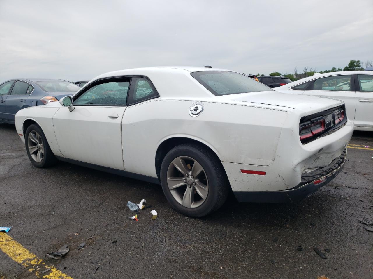 2C3CDZAG4GH171622 2016 Dodge Challenger Sxt