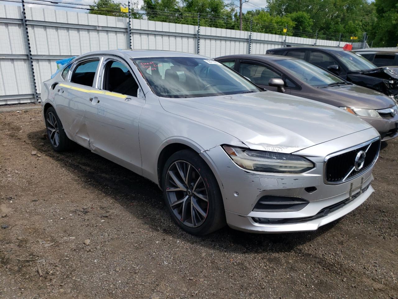 LVY982MK7JP031884 2018 Volvo S90 T5 Momentum