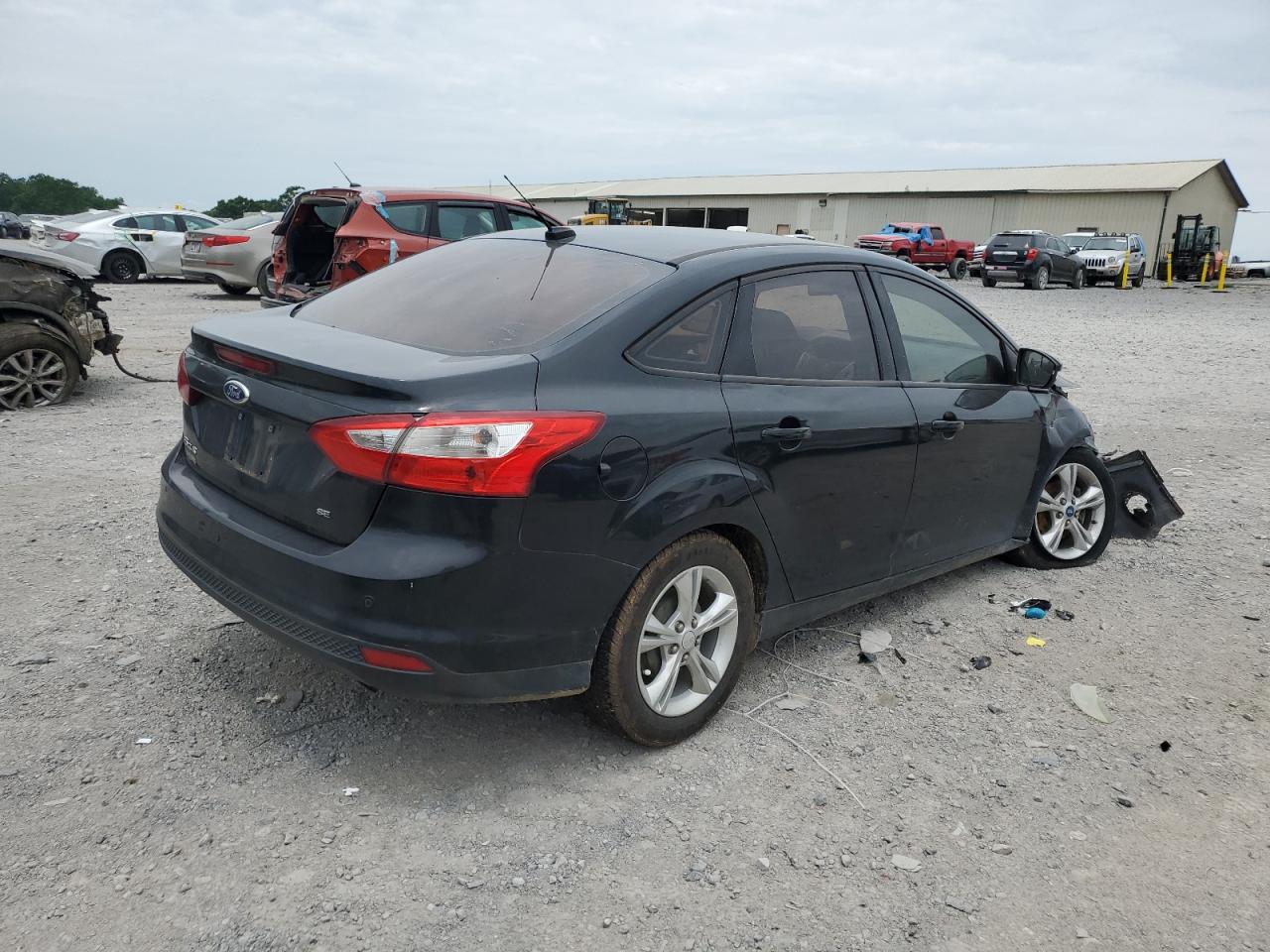 1FADP3F28DL235103 2013 Ford Focus Se