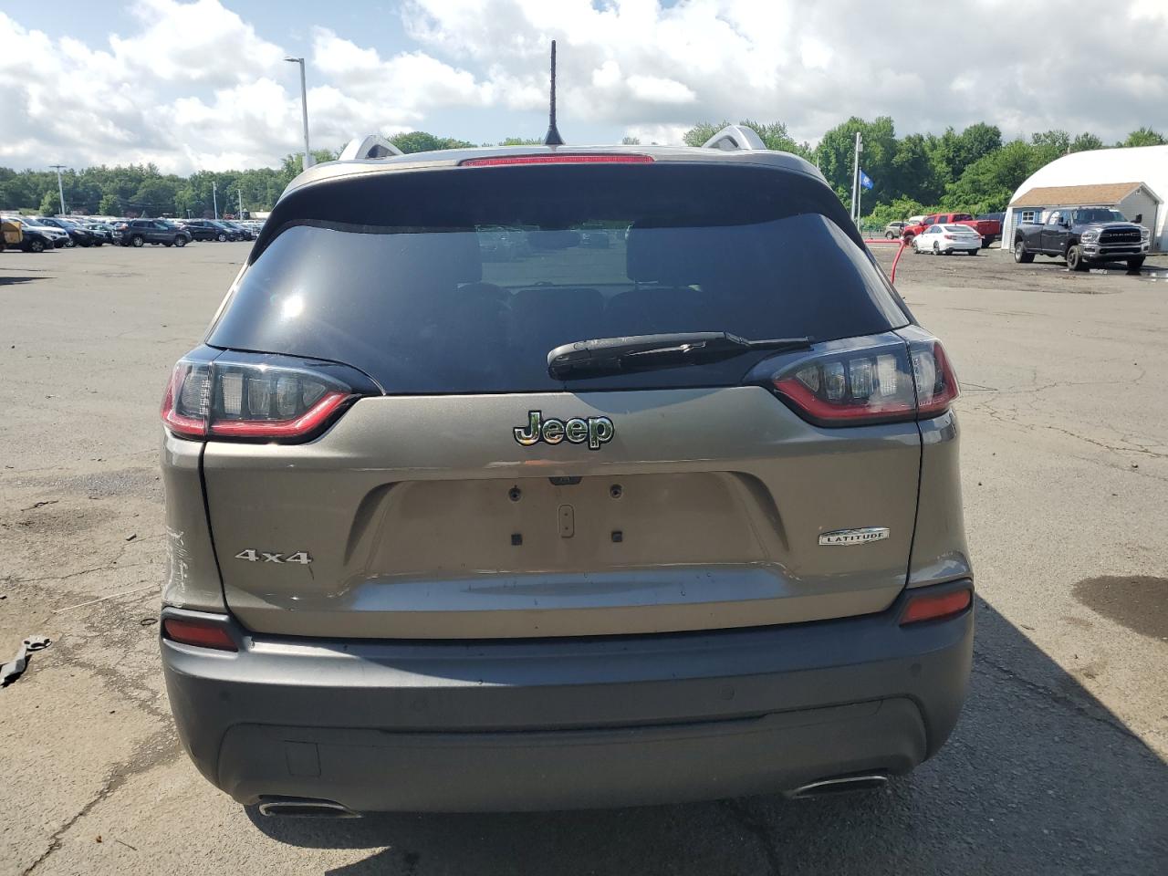 1C4PJMLN5KD239453 2019 Jeep Cherokee Latitude Plus