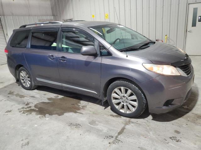 2017 Toyota Sienna Le VIN: 5TDJK3DC2BS018729 Lot: 53225834