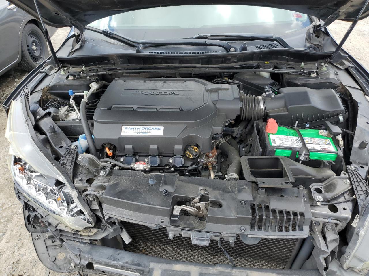 1HGCR3F85EA032110 2014 Honda Accord Exl