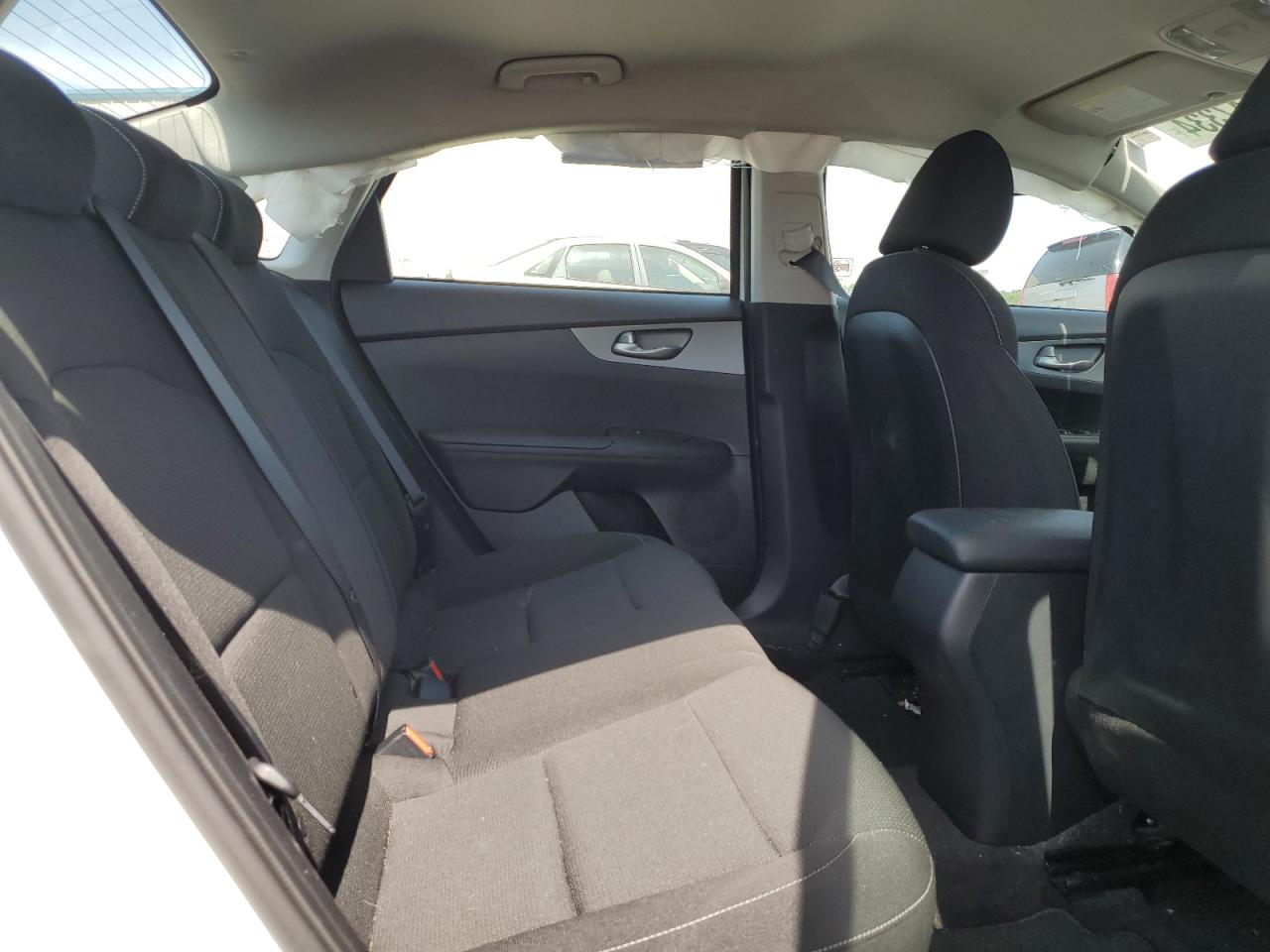 3KPF24ADXME265793 2021 Kia Forte Fe