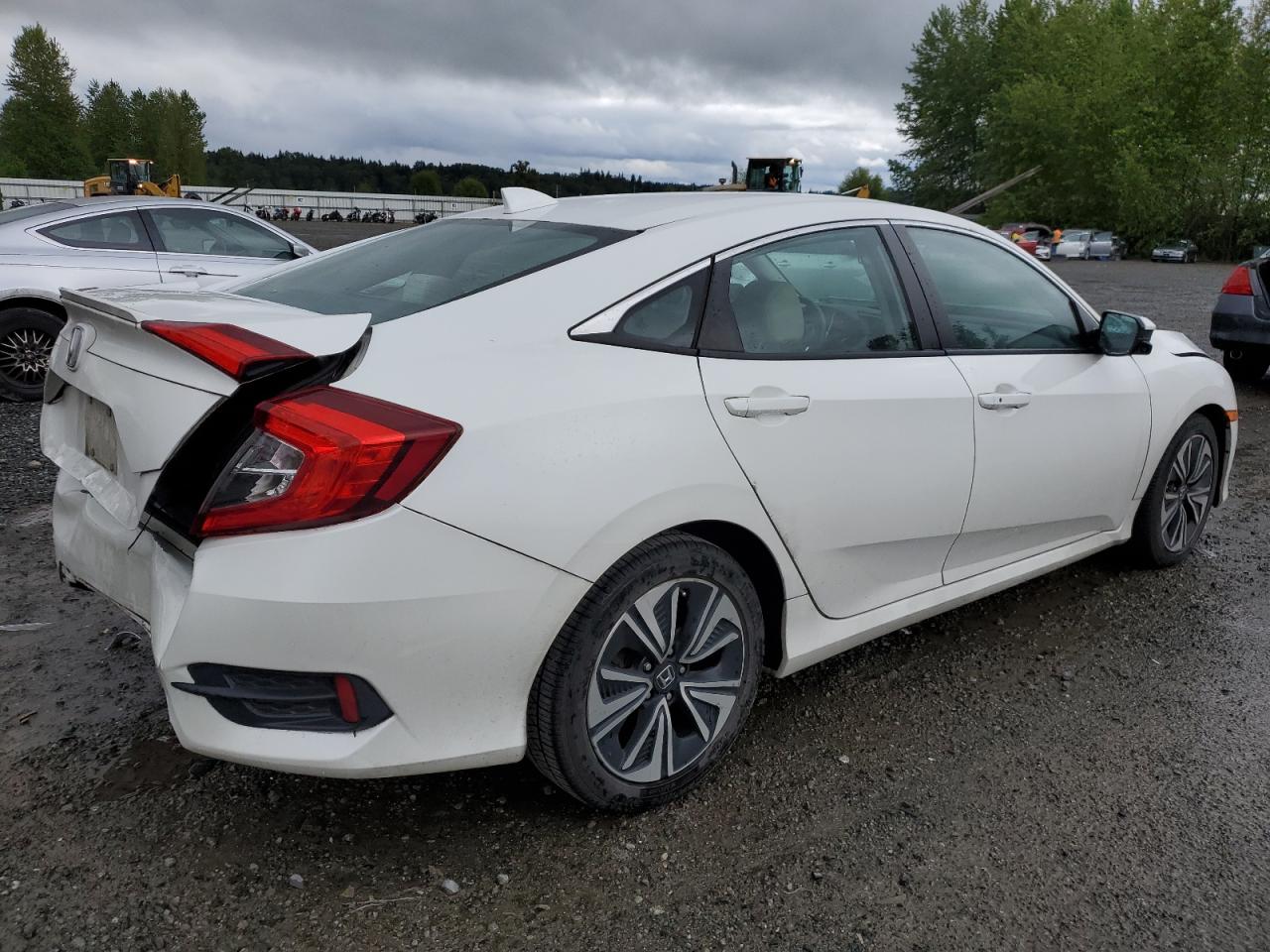 2HGFC1F30HH637293 2017 Honda Civic Ex