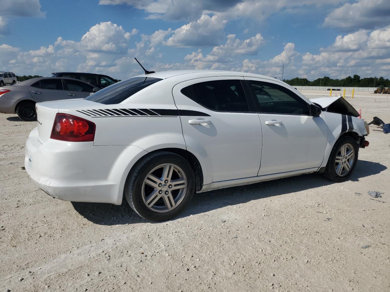 1C3CDZAB0DN633956 2013 Dodge Avenger Se