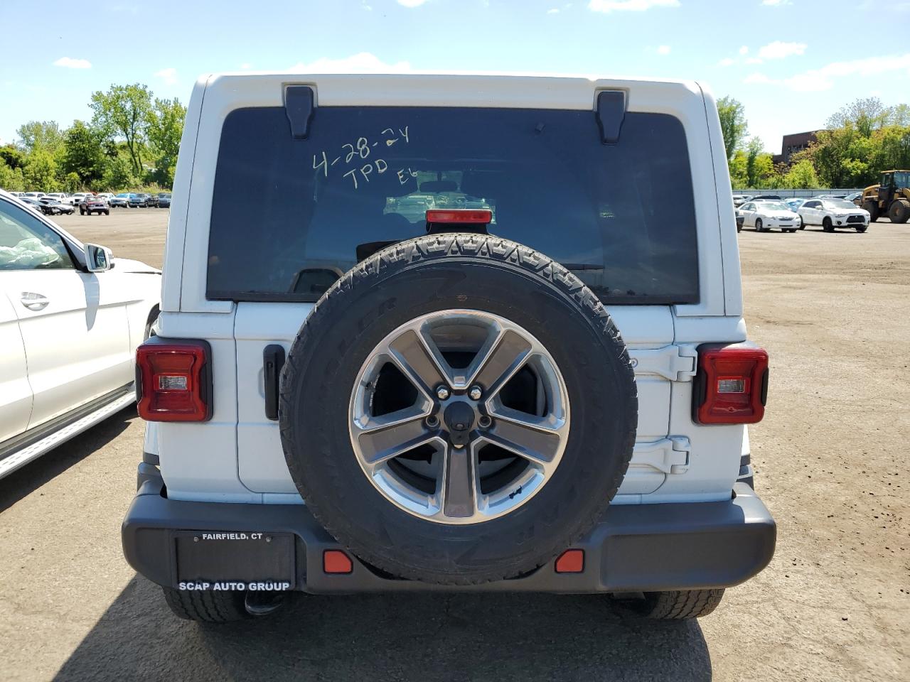 1C4HJXEN5MW767830 2021 Jeep Wrangler Unlimited Sahara