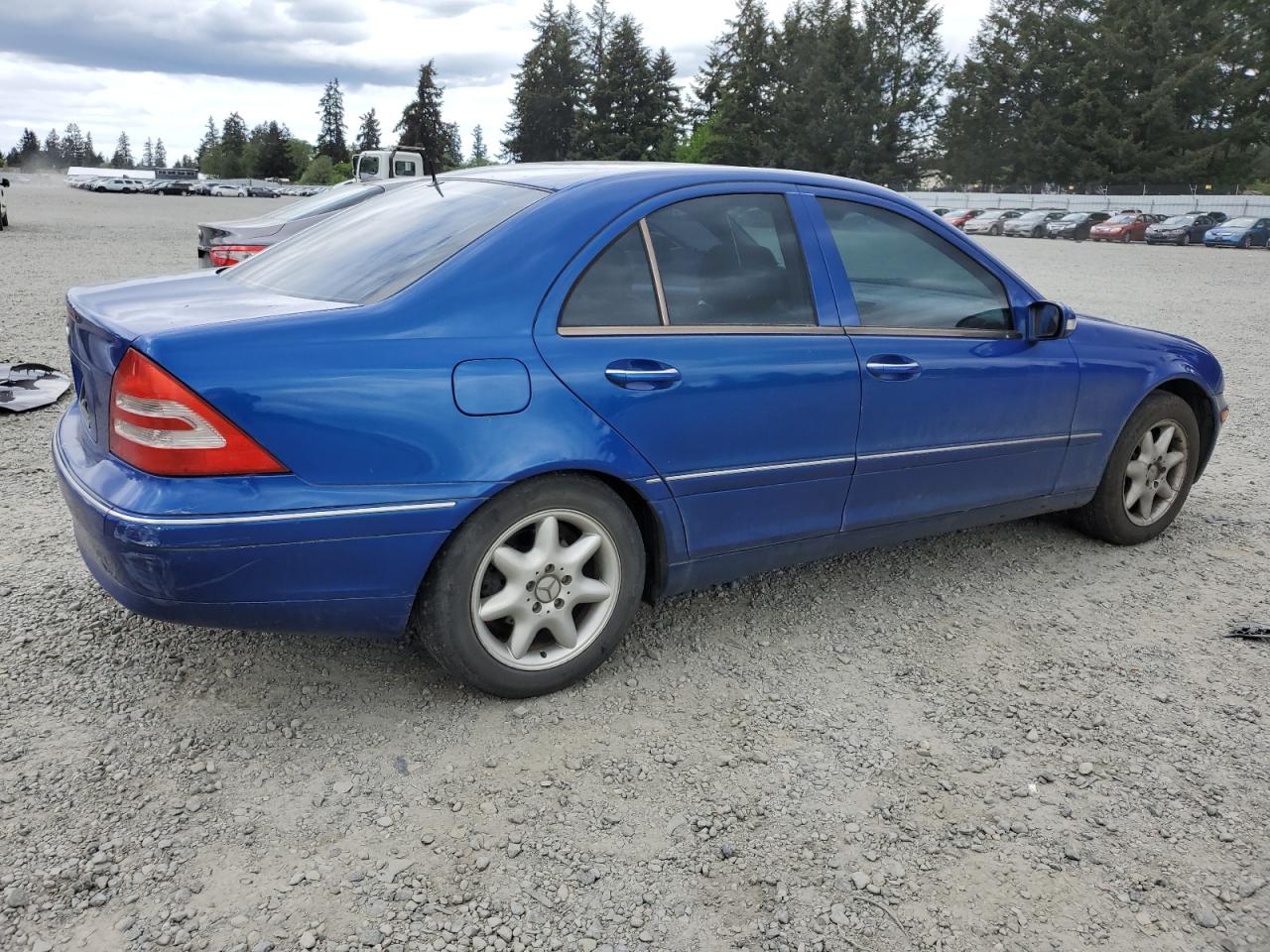 WDBRF61J42E006503 2002 Mercedes-Benz C 240