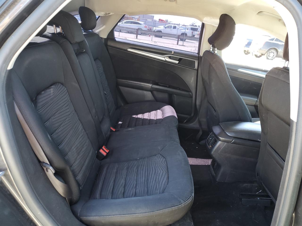 Ford Fusion se 2016