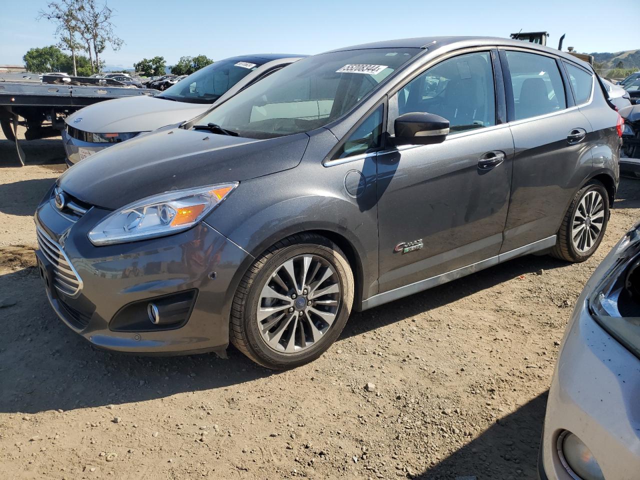 1FADP5FU0HL105965 2017 Ford C-Max Titanium