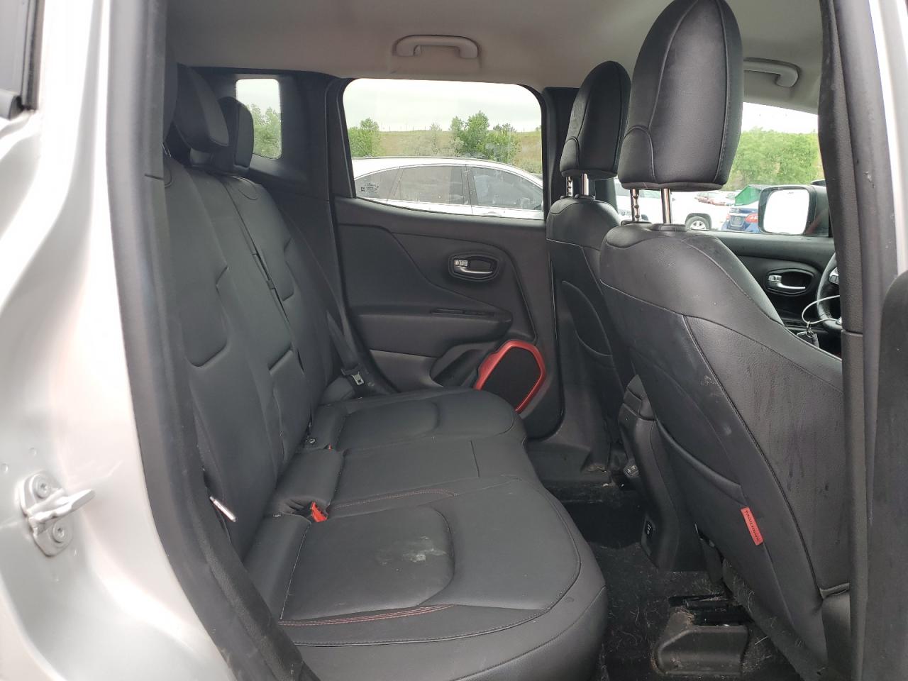 ZACCJBCB9JPH69045 2018 Jeep Renegade Trailhawk