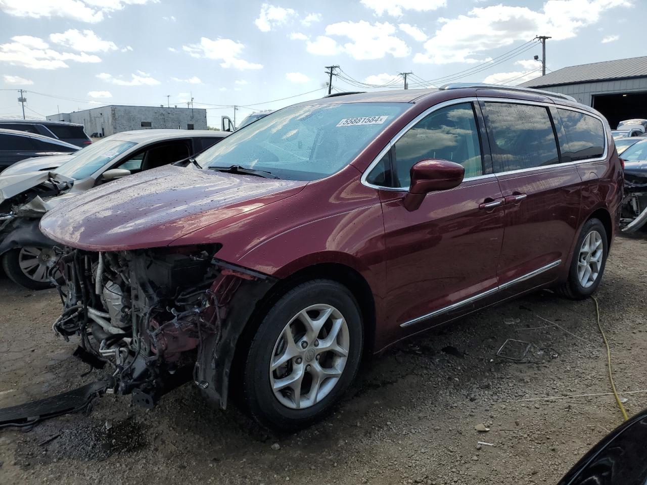 2018 Chrysler Pacifica Touring L vin: 2C4RC1BG1JR122808