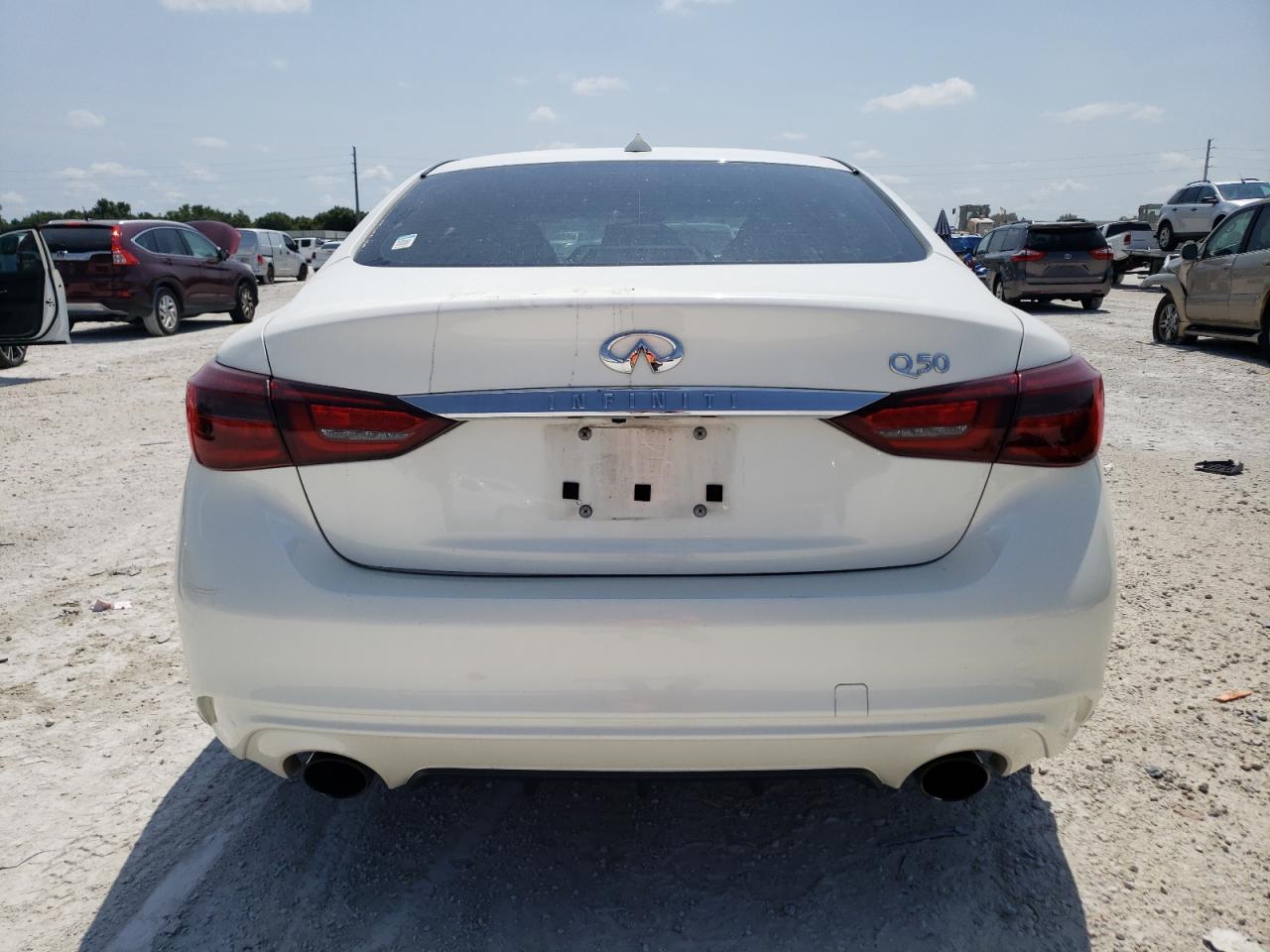 JN1EV7AP7JM362903 2018 Infiniti Q50 Luxe