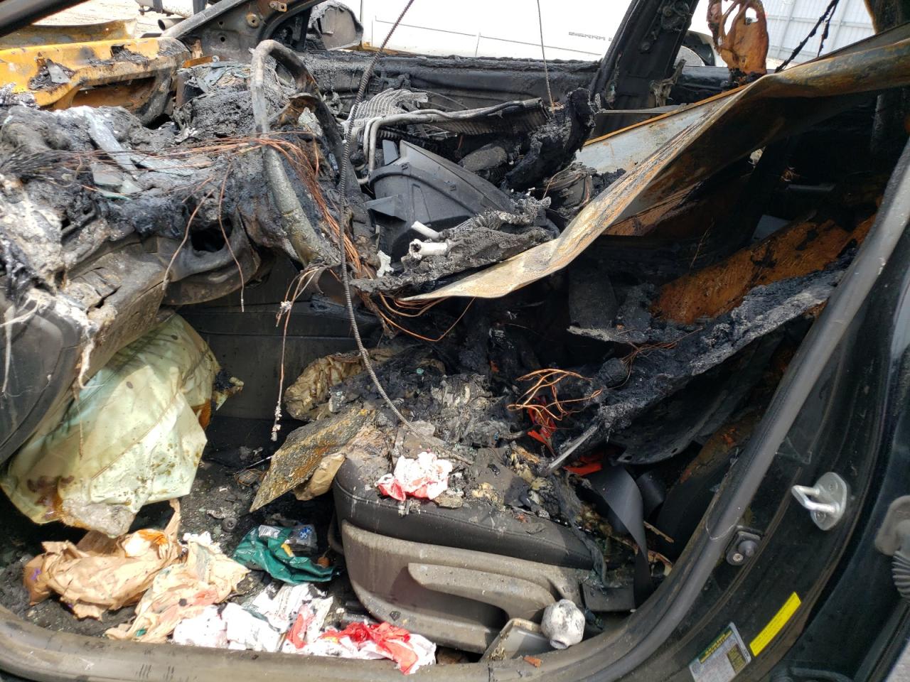 KMHD84LF5KU770705 2019 Hyundai Elantra Sel