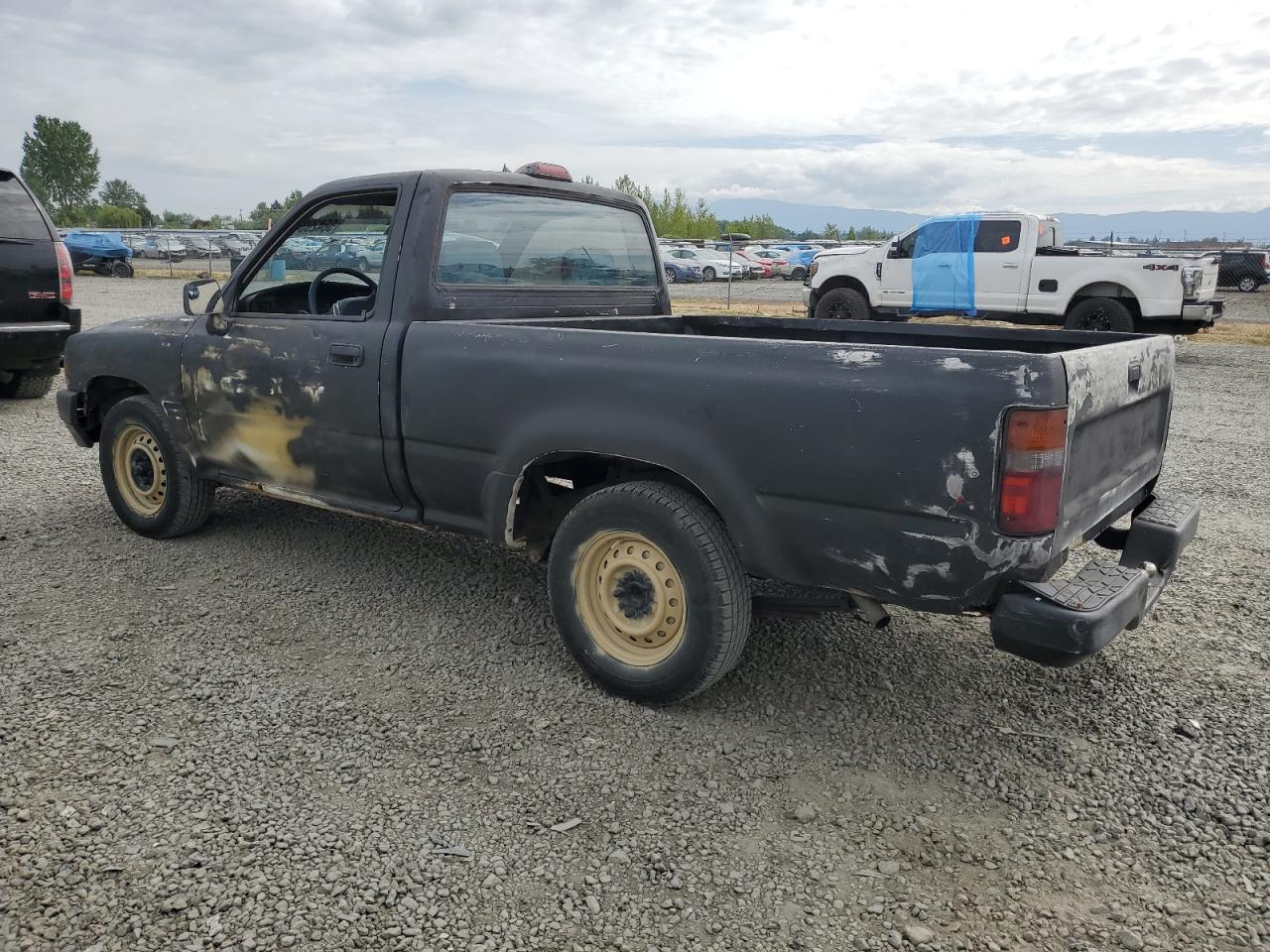 Lot #2605954413 1994 TOYOTA PICKUP 1/2