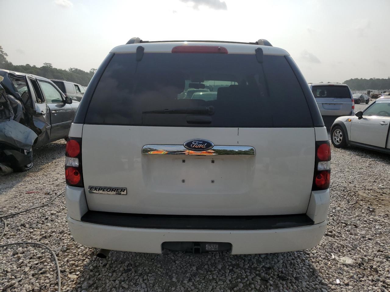 1FMEU63EX8UA04836 2008 Ford Explorer Xlt