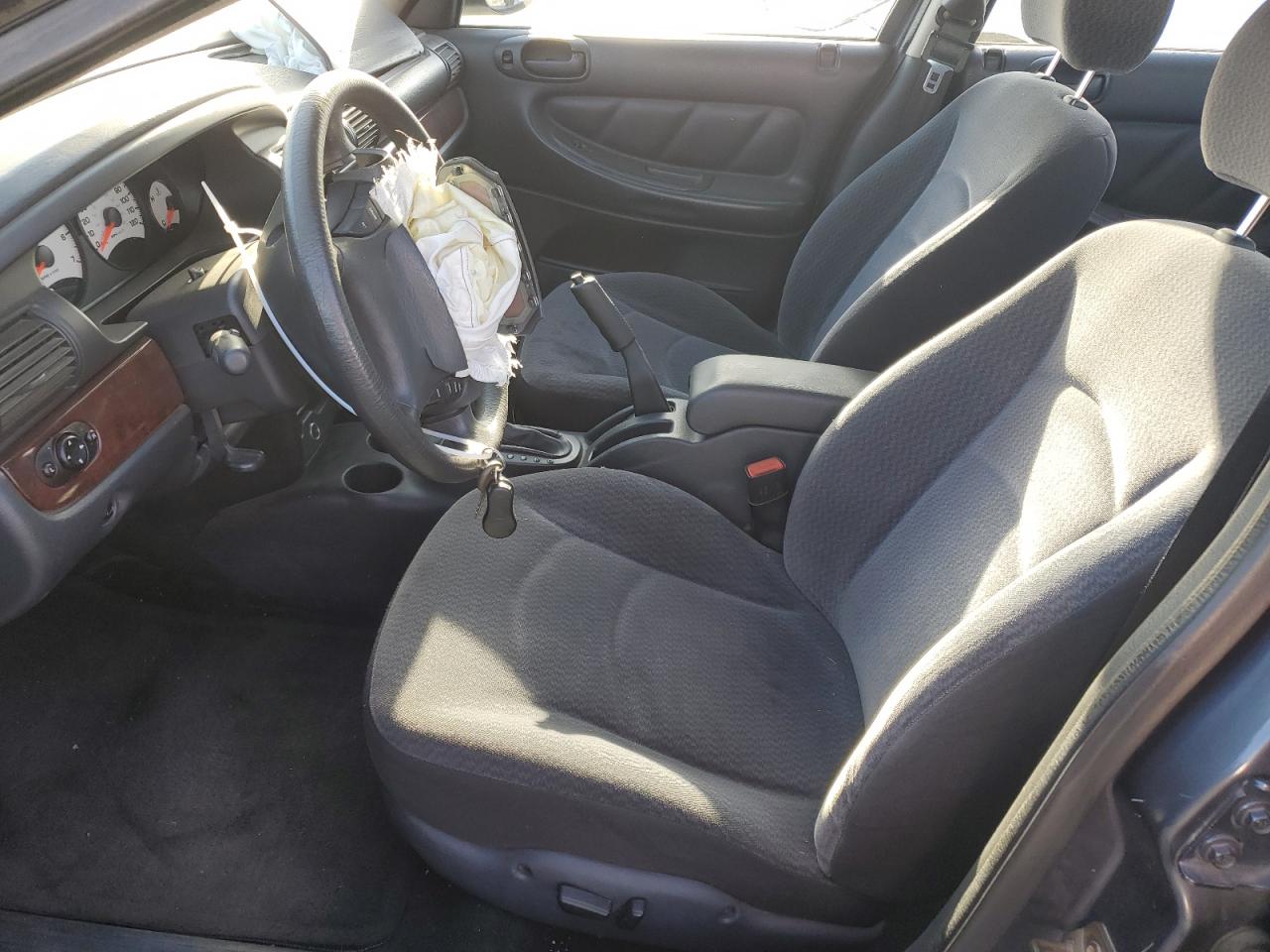 1B3EL46R72N186234 2002 Dodge Stratus Se Plus