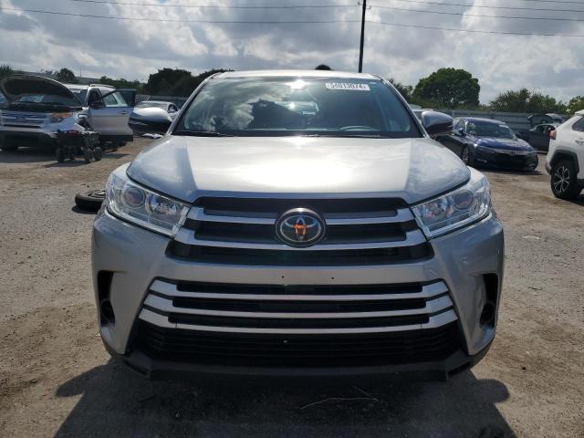 VIN 5TDBZRFH7KS971710 2019 Toyota Highlander, LE no.5