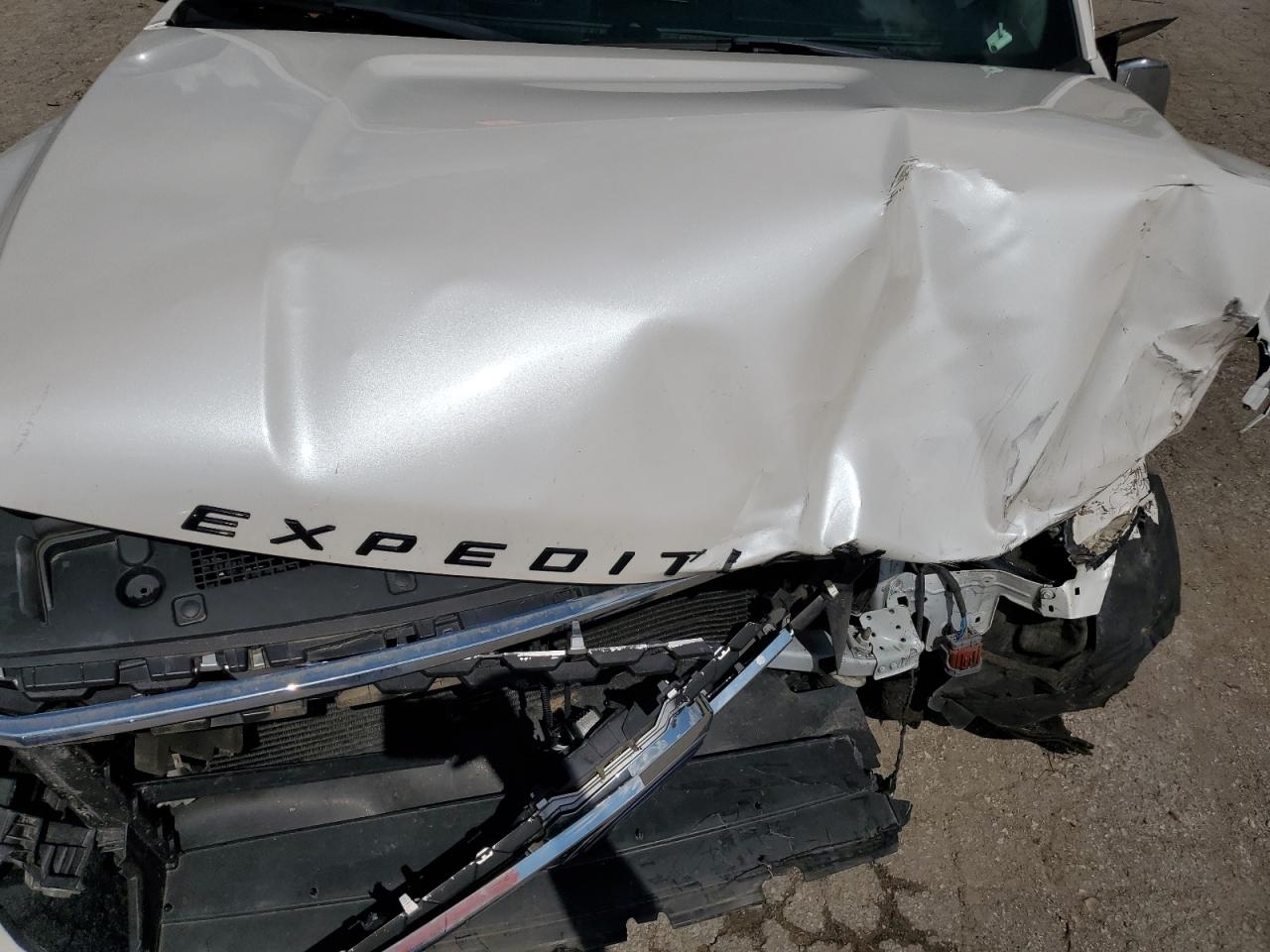 1FMJU1MT5KEA24640 2019 Ford Expedition Platinum