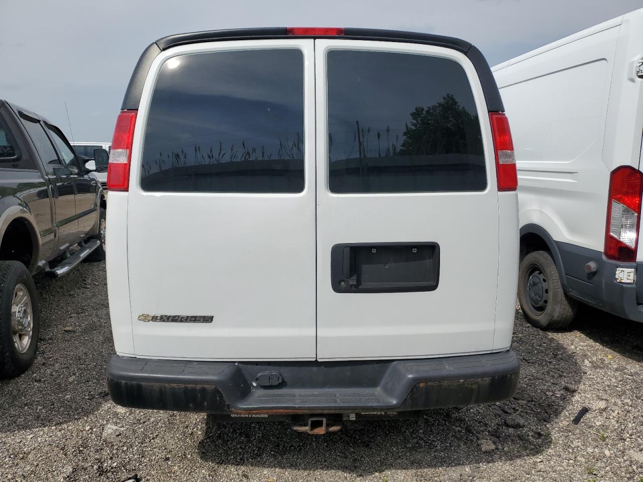 1GCWGBFP1K1144501 2019 Chevrolet Express G2500