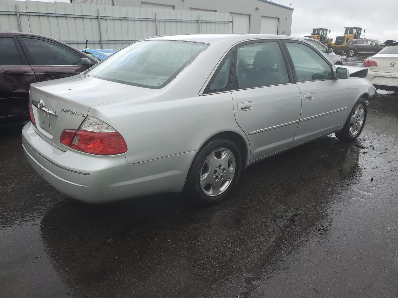 4T1BF28B34U358230 2004 Toyota Avalon Xl