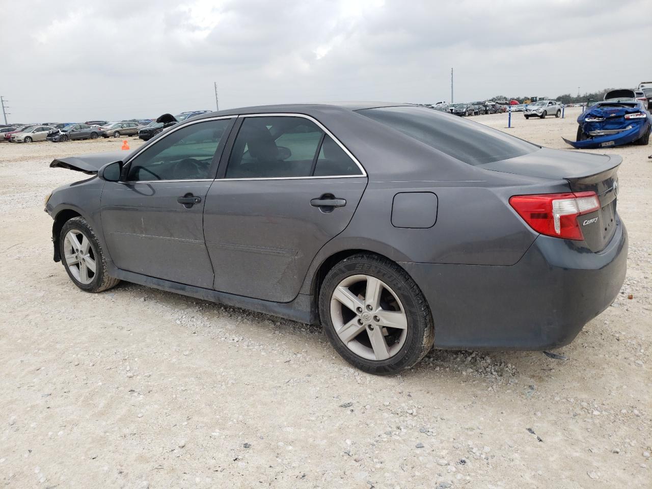 4T1BF1FK0DU267932 2013 Toyota Camry L