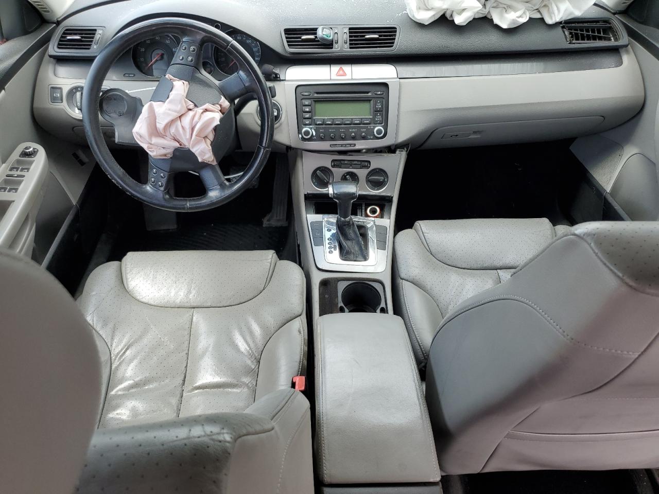 WVWTK73C67E003617 2007 Volkswagen Passat 2.0T Wagon Luxury