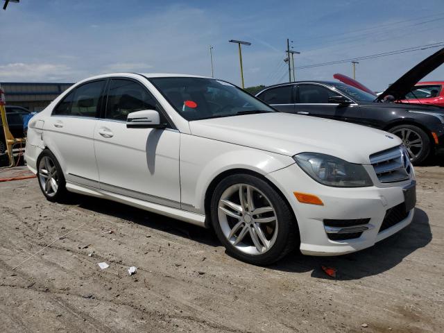 VIN WDDGF8AB8DR288160 2013 Mercedes-Benz C-Class, 3... no.4