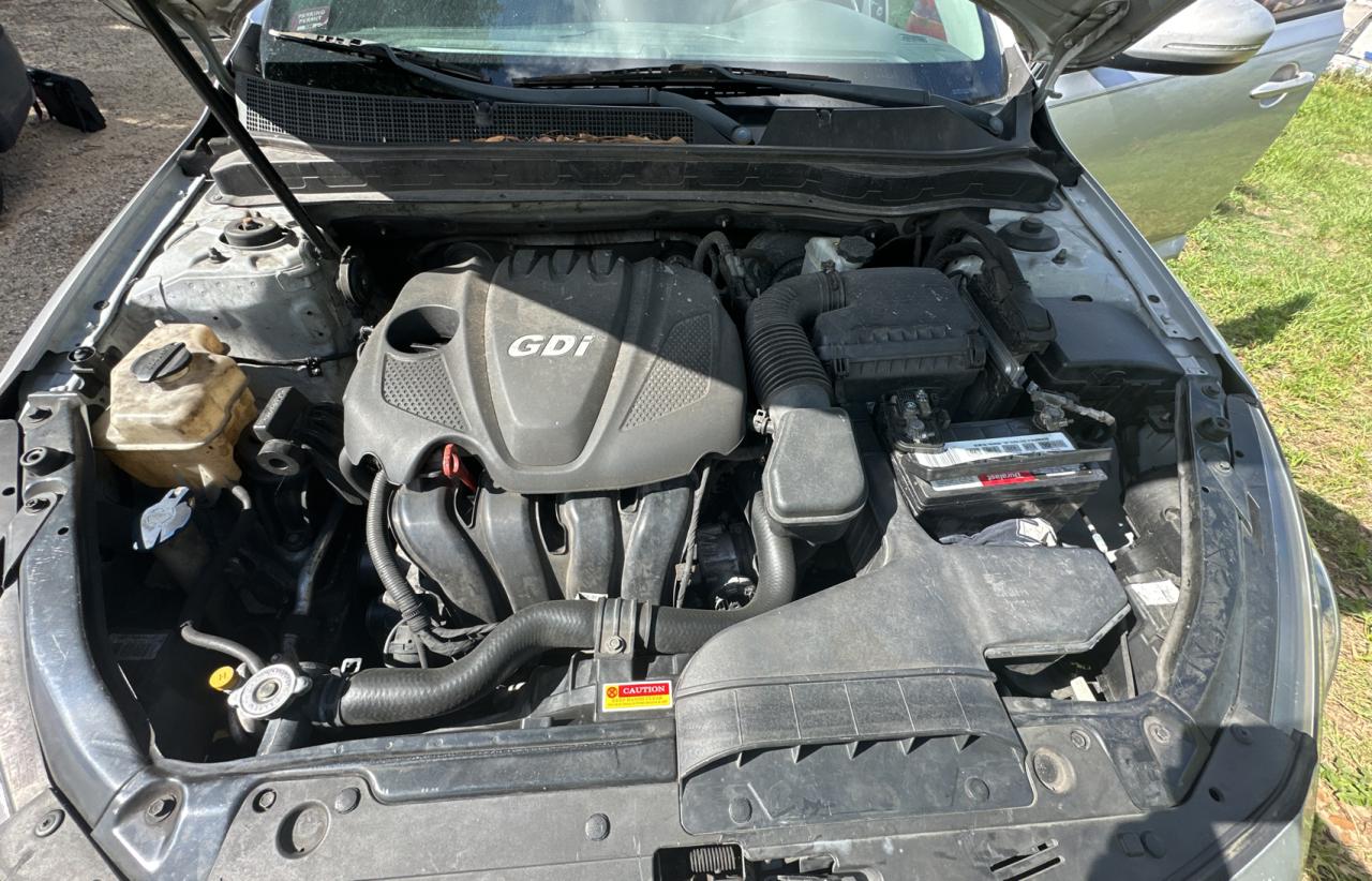 KNAGM4A76B5070028 2011 Kia Optima Lx