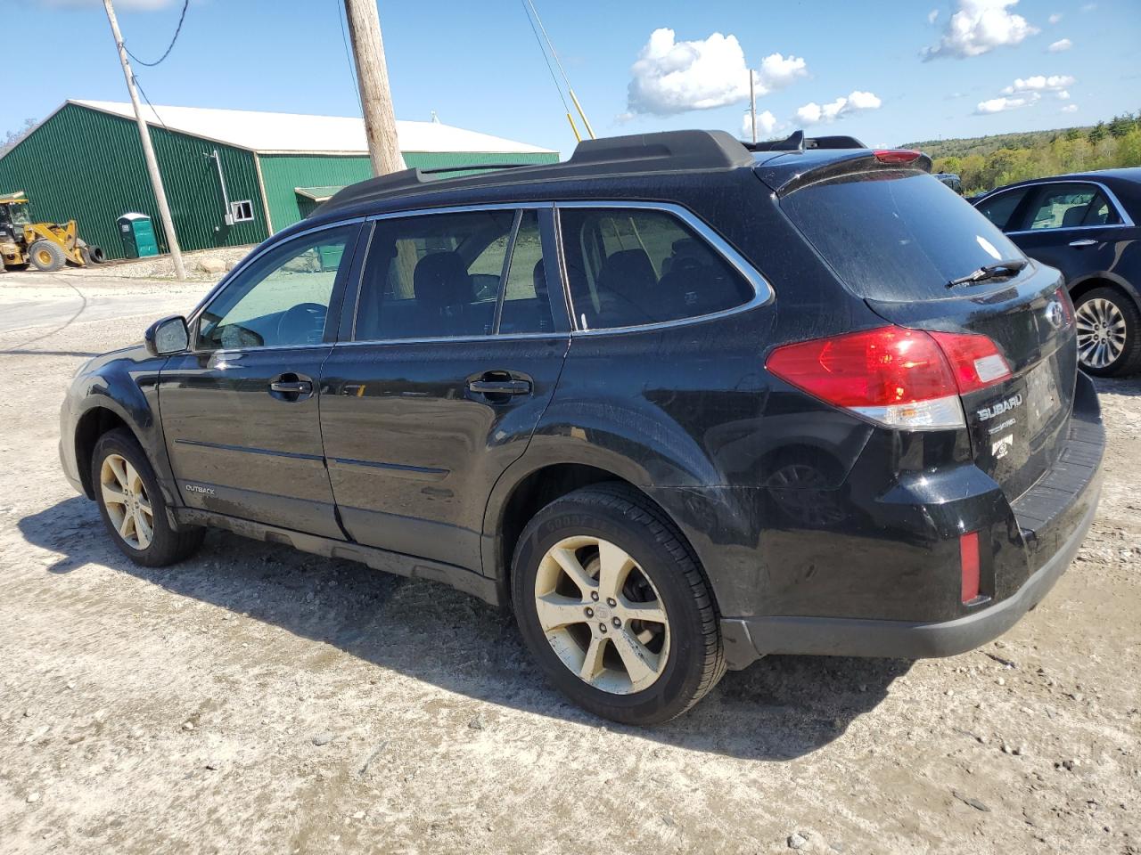 2014 Subaru Outback 2.5I Premium vin: 4S4BRBCC1E3270579