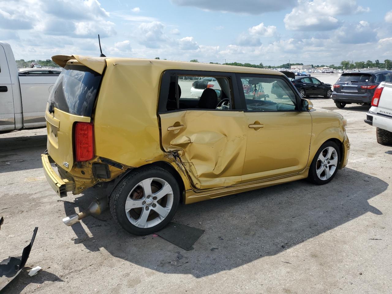 JTLKE50EX81054631 2008 Toyota Scion Xb