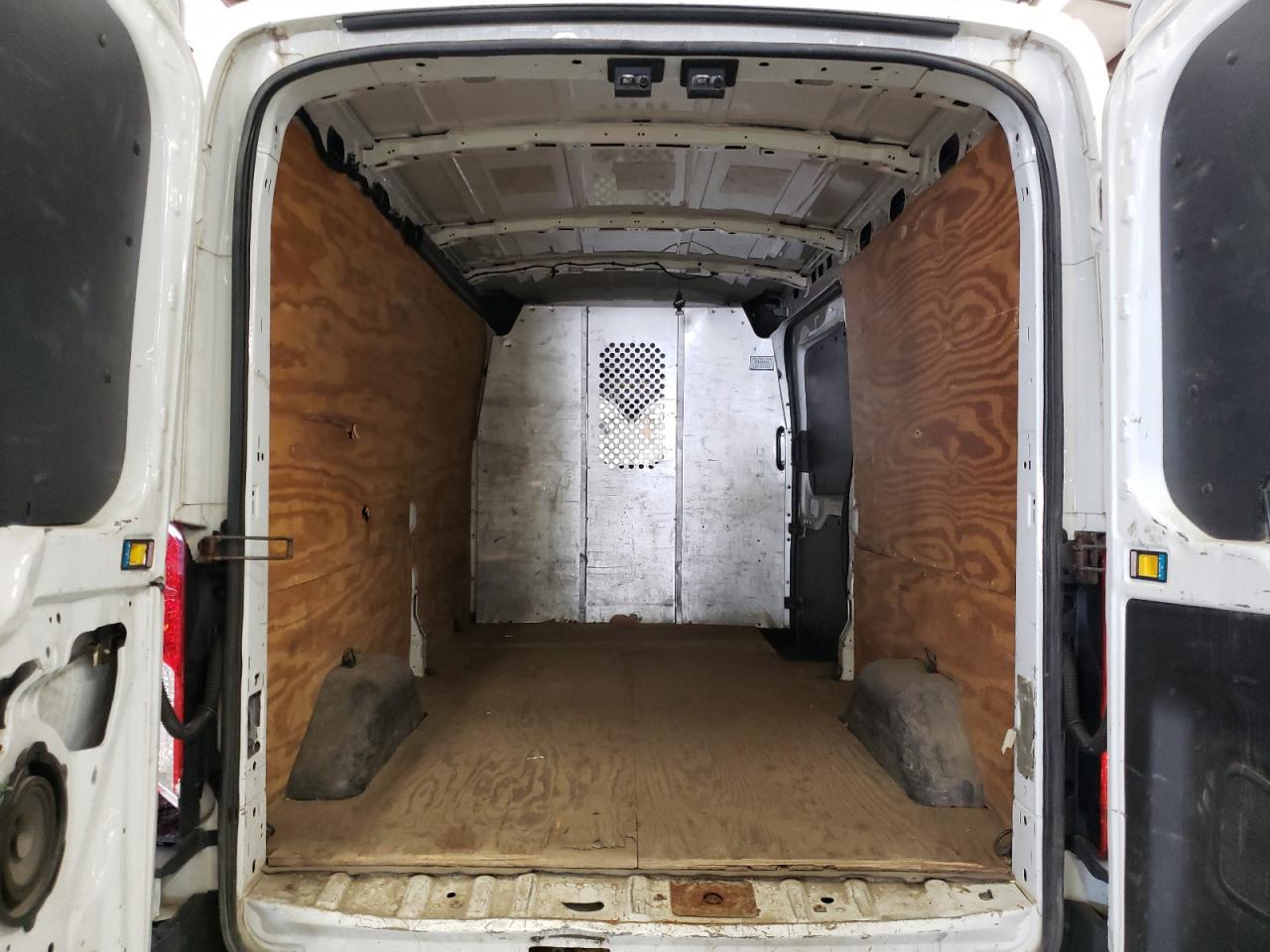 1FTNR2CM5FKB23358 2015 Ford Transit T-250