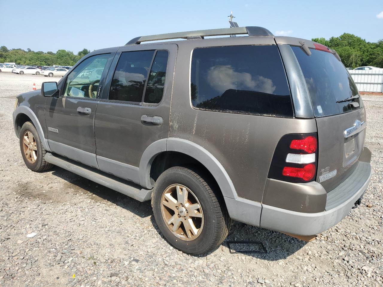 1FMEU63E46UB67690 2006 Ford Explorer Xlt