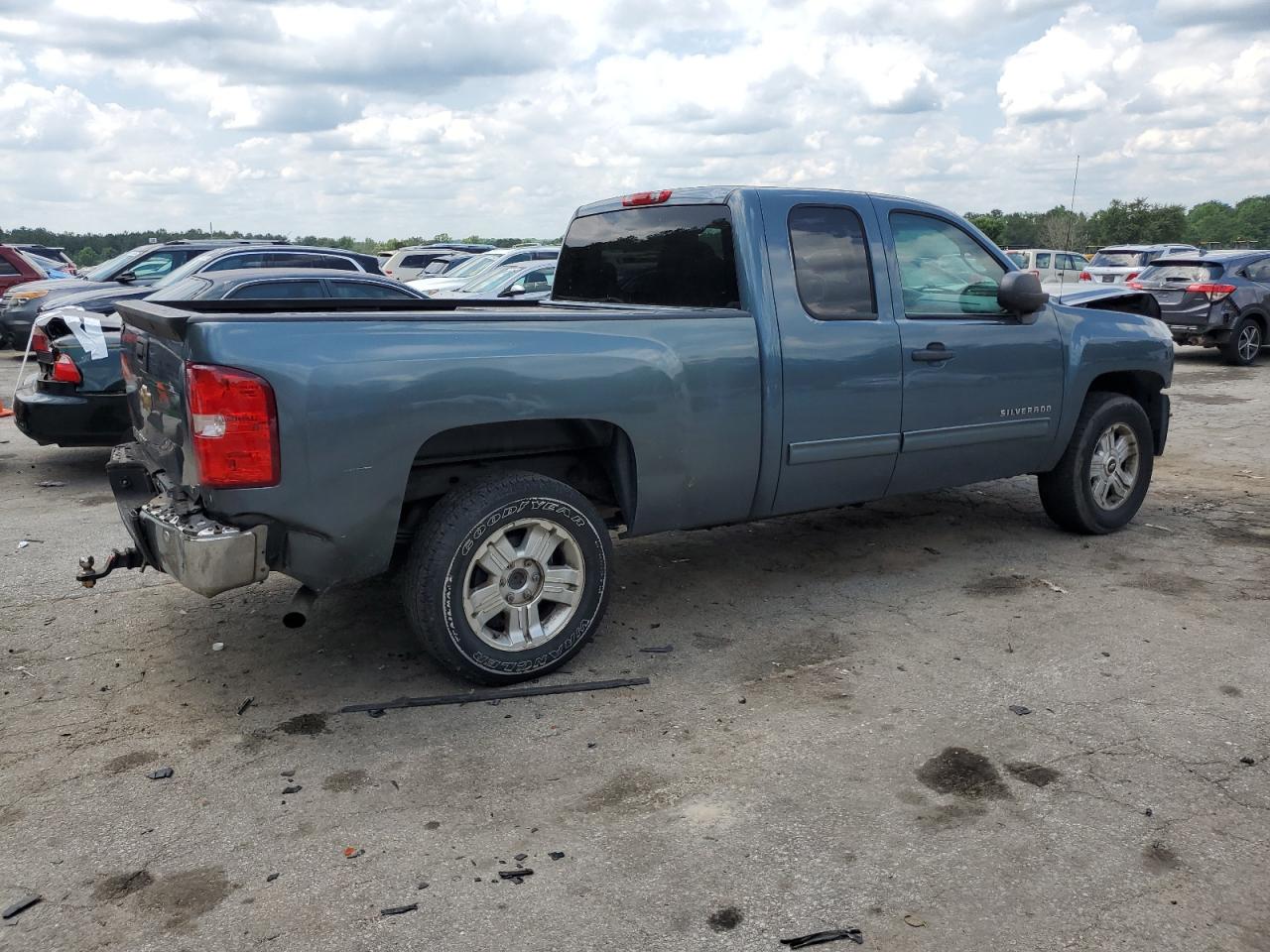 1GCRKSE72DZ330856 2013 Chevrolet Silverado K1500 Lt