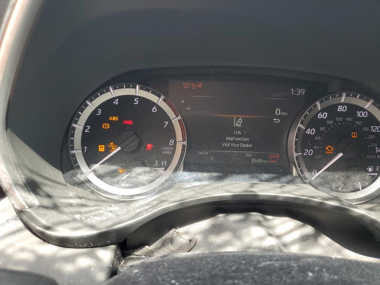 5TDKDRAH9RS534727 2024 Toyota Highlander Le