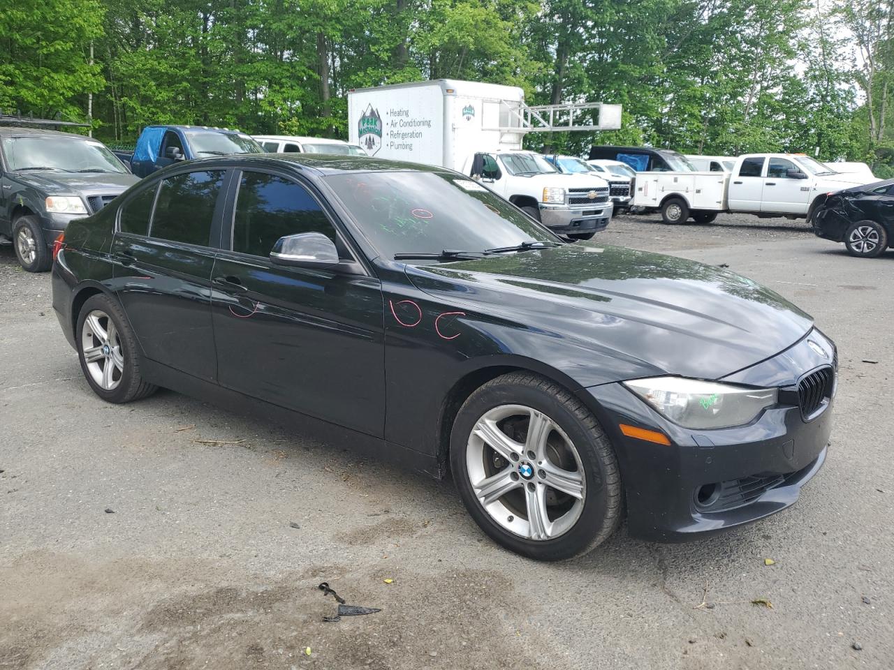 2013 BMW 328 Xi Sulev vin: WBA3B5G57DNS03334