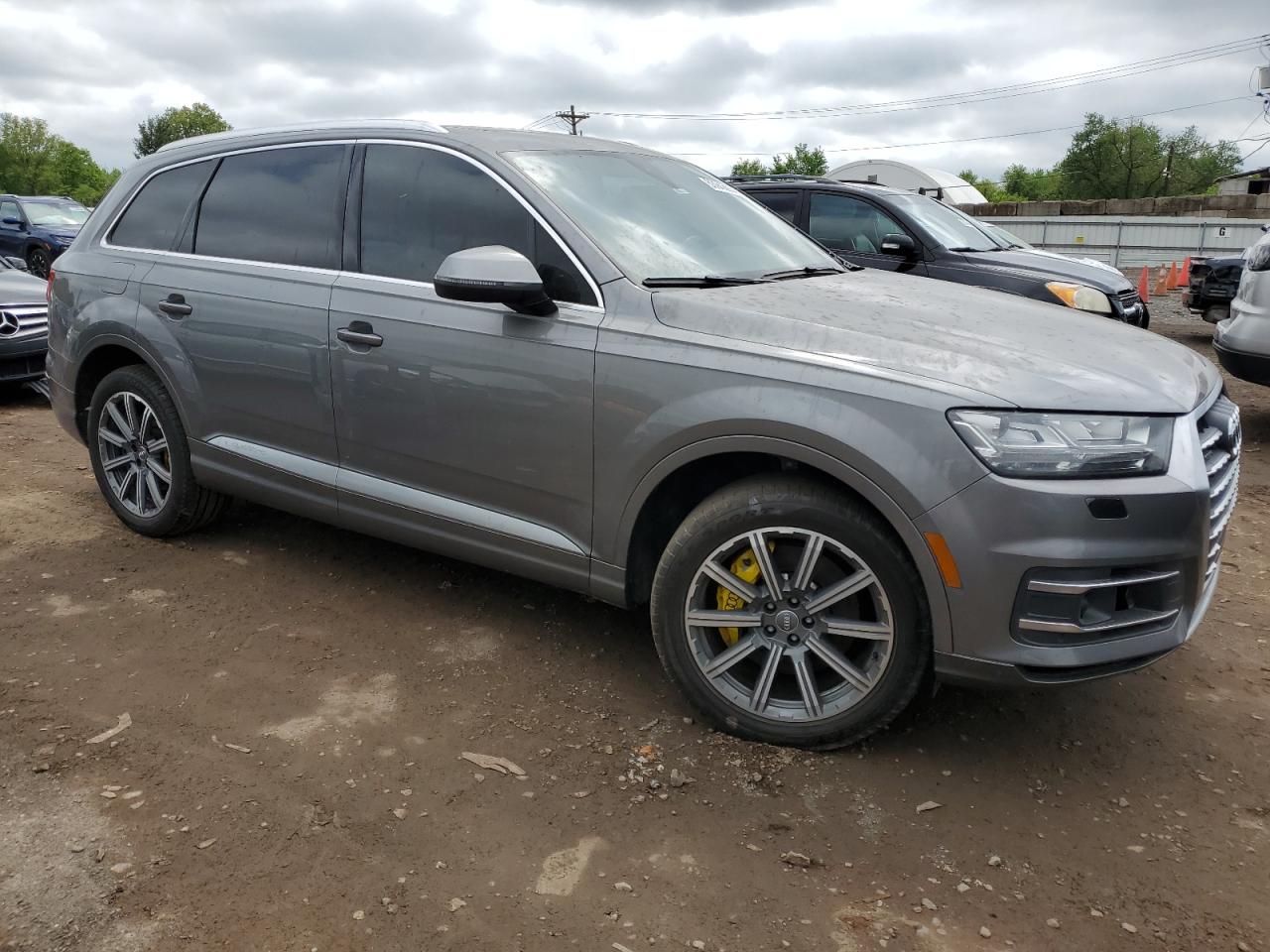 WA1LAAF79HD047885 2017 Audi Q7 Premium Plus