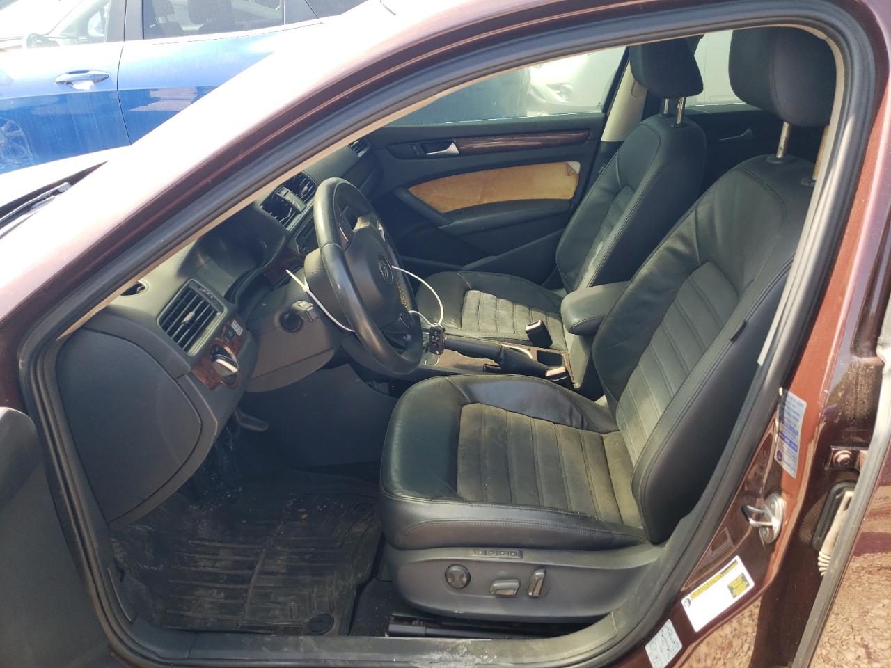 1VWCN7A32DC112946 2013 Volkswagen Passat Sel